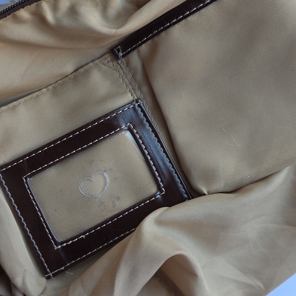 Giani Bernini Elegant Tan Shoulder Bag with Dark Brown Accents - Picture 10 of 12